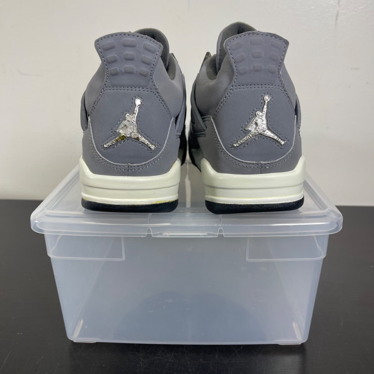 Jordan 4 Retro Cool Grey (2004) 7.5 (Heavily Worn Pre-Owned)JordanCool Grey/Chrome-Dark Charcoal-Varsity Maize - Image 4