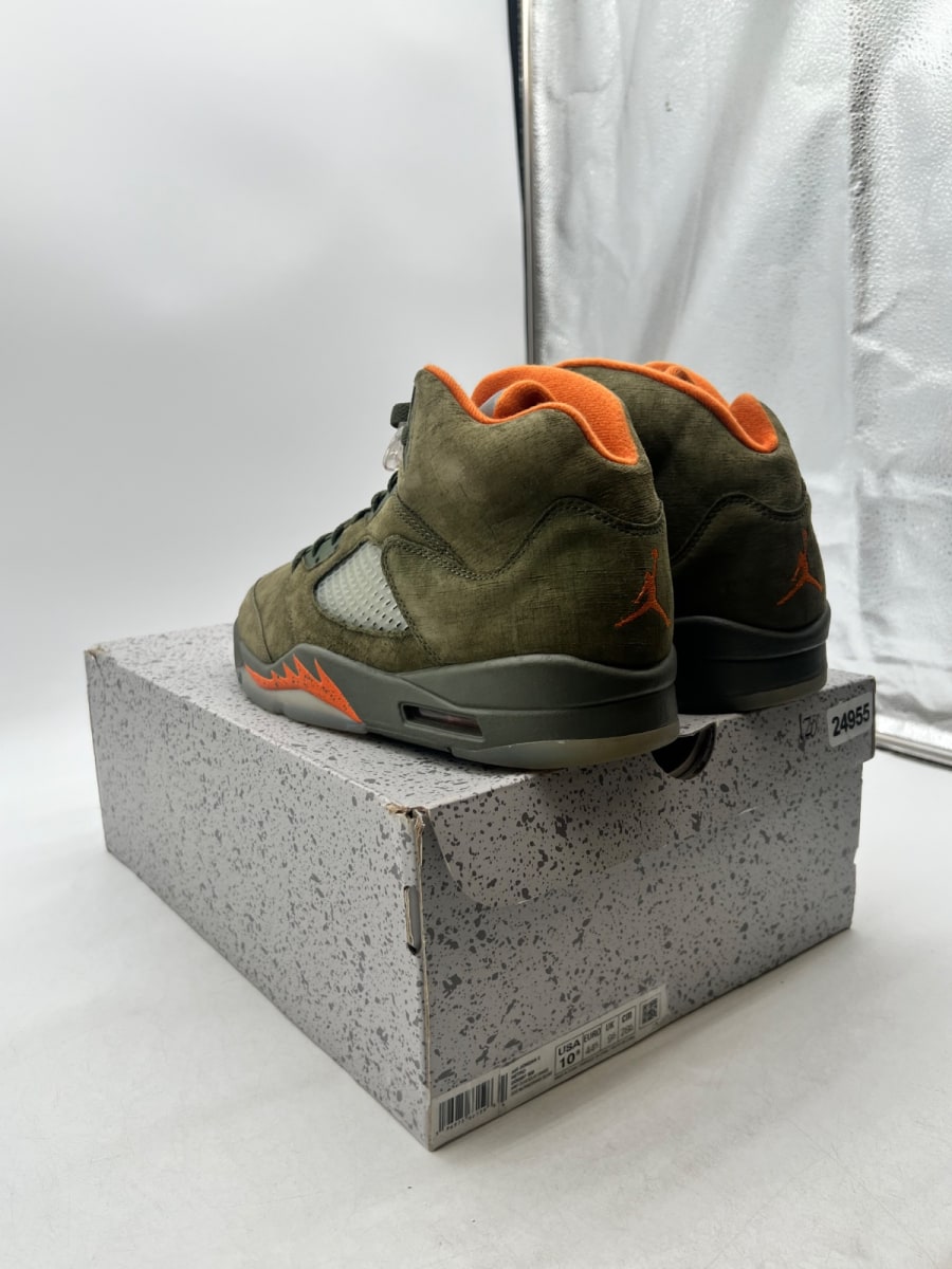 Jordan 5 Retro Olive (2024) 10.5 (Moderately Worn Pre-Owned)JordanArmy Olive/Solar Orange - Image 4