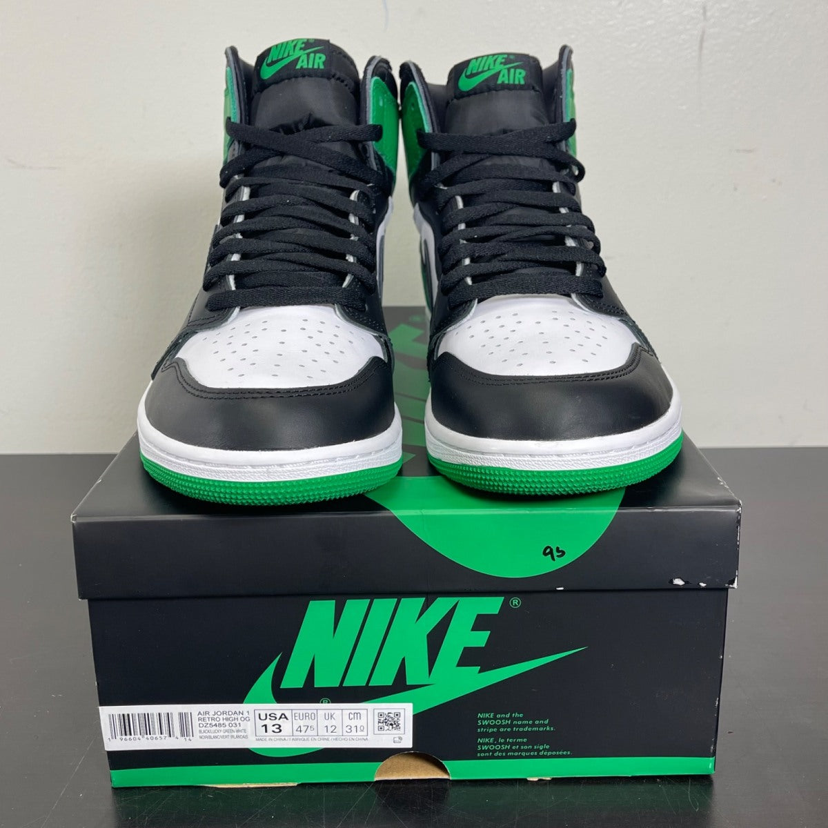 Jordan 1 Retro High OG Lucky Green 13 (Moderately Worn Pre-Owned)JordanBlack/Lucky Green-White - Image 2