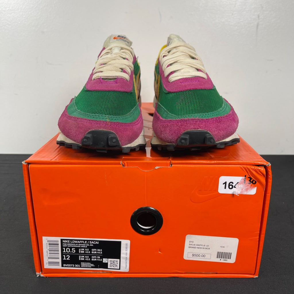 Nike LD Waffle sacai Pine Green 10.5 (Moderately Worn Pre-Owned)NikePine Green/Clay Orange-Del Sol-Bright Magenta - Image 2
