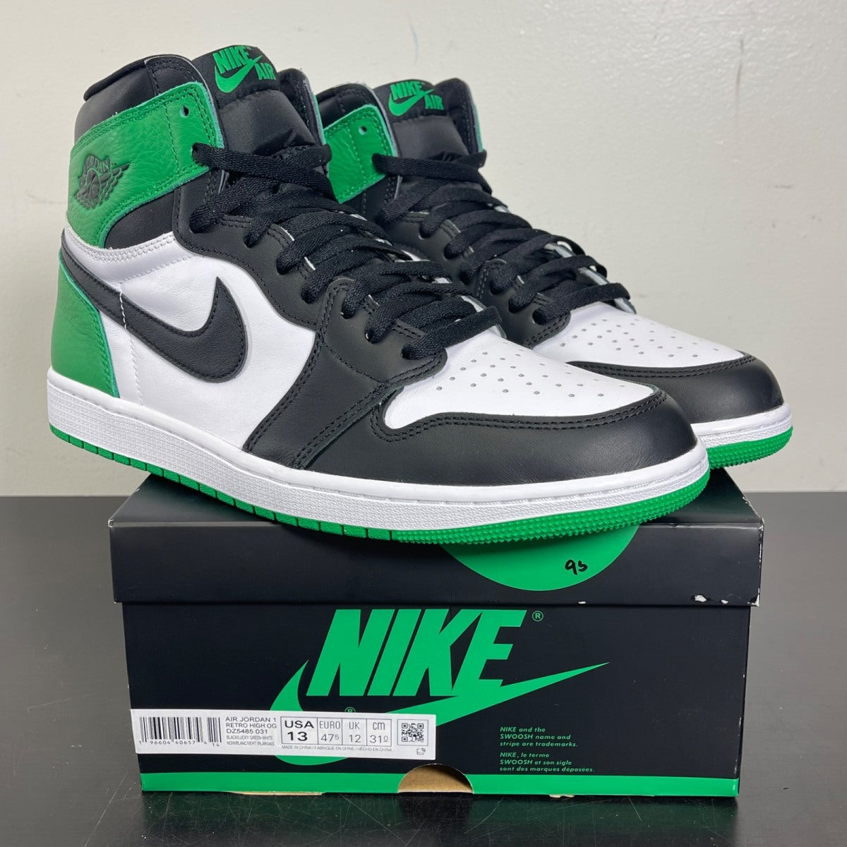 Jordan 1 Retro High OG Lucky Green 13 (Moderately Worn Pre-Owned)JordanBlack/Lucky Green-White - Image 1