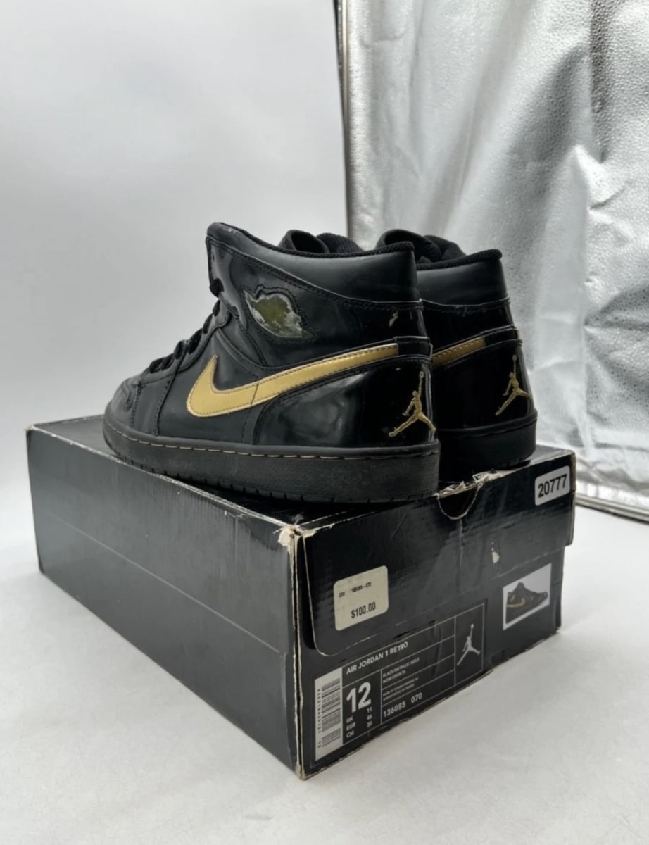 Jordan 1 Retro Black Metallic Gold (2003) 12 (Moderately Worn Pre-Owned)JordanBlack/Metallic Gold - Image 5