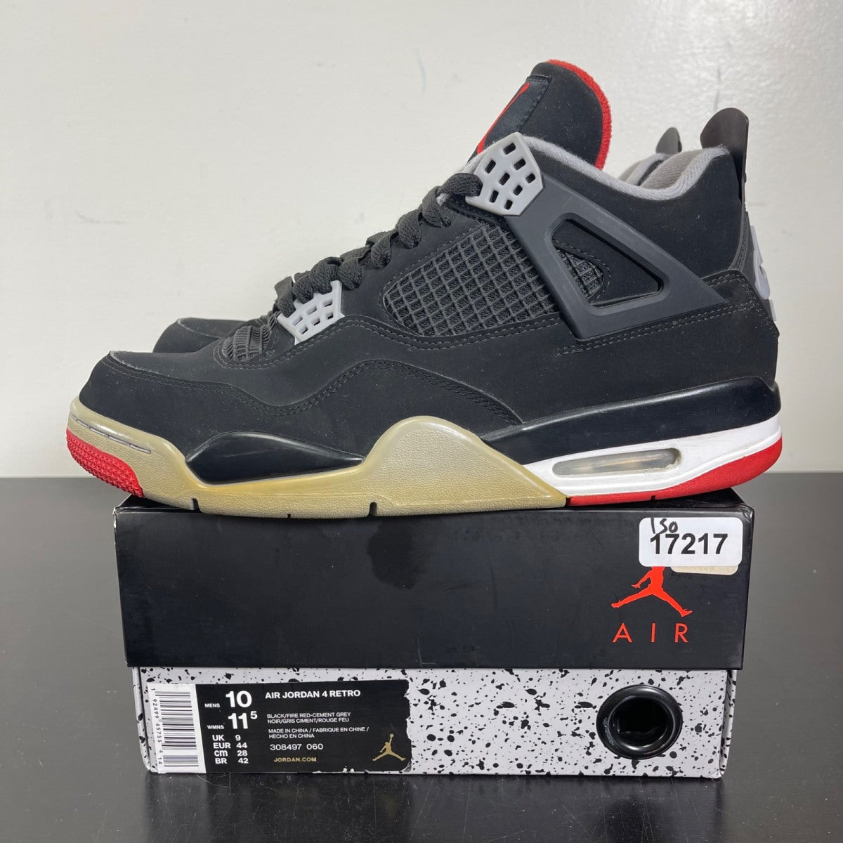Jordan 4 Retro Bred (2019) 10 (Moderately Worn Pre-Owned)JordanBlack/Fire Red-Cement Grey-Summit White - Image 3