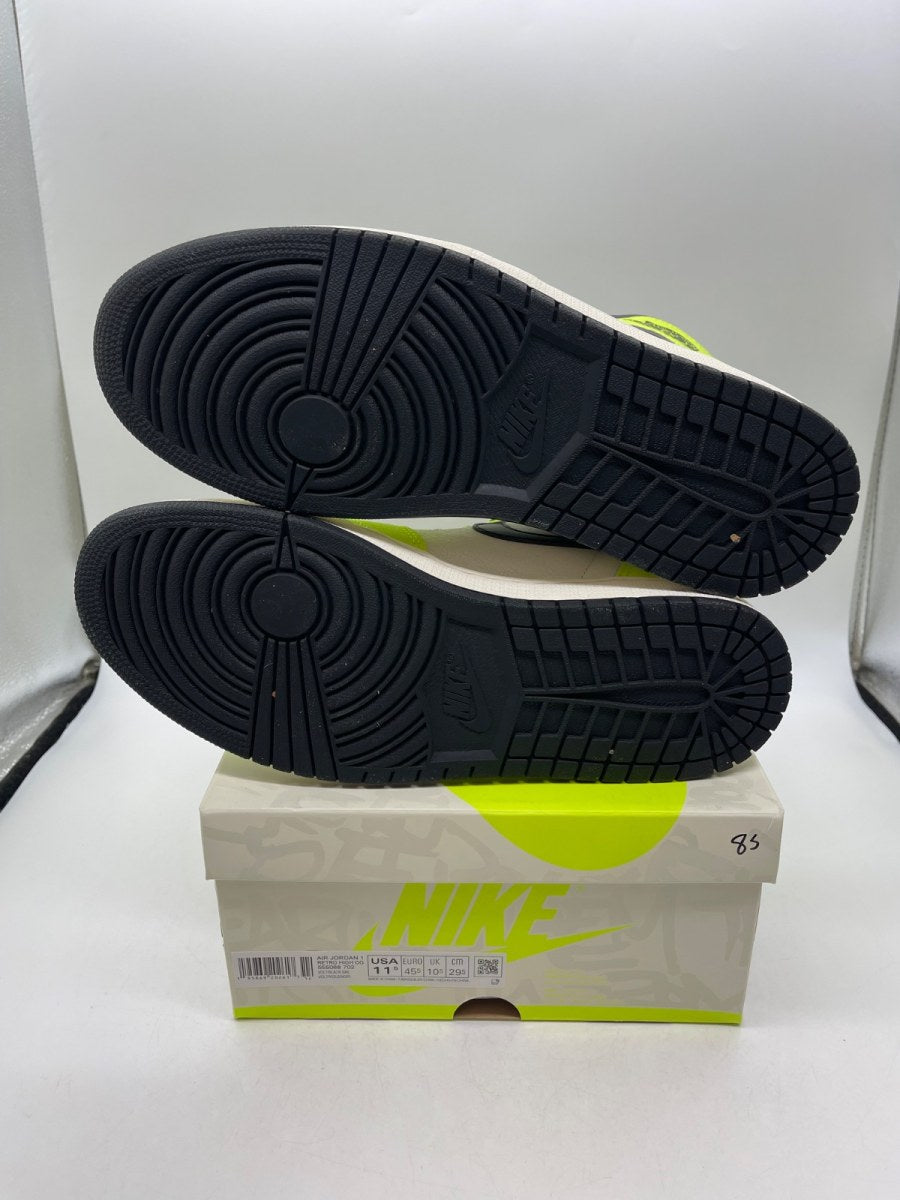 Jordan 1 Retro High OG Visionaire 11.5 (Moderately Worn Pre-Owned)JordanVolt/Black/Sail - Image 7