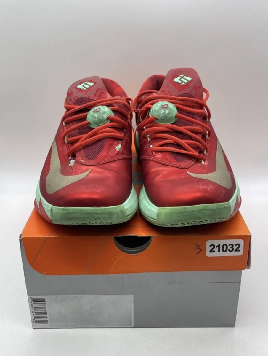 Nike KD 6 'Christmas' 12 (Moderately Worn Pre-Owned)Nike - Image 2