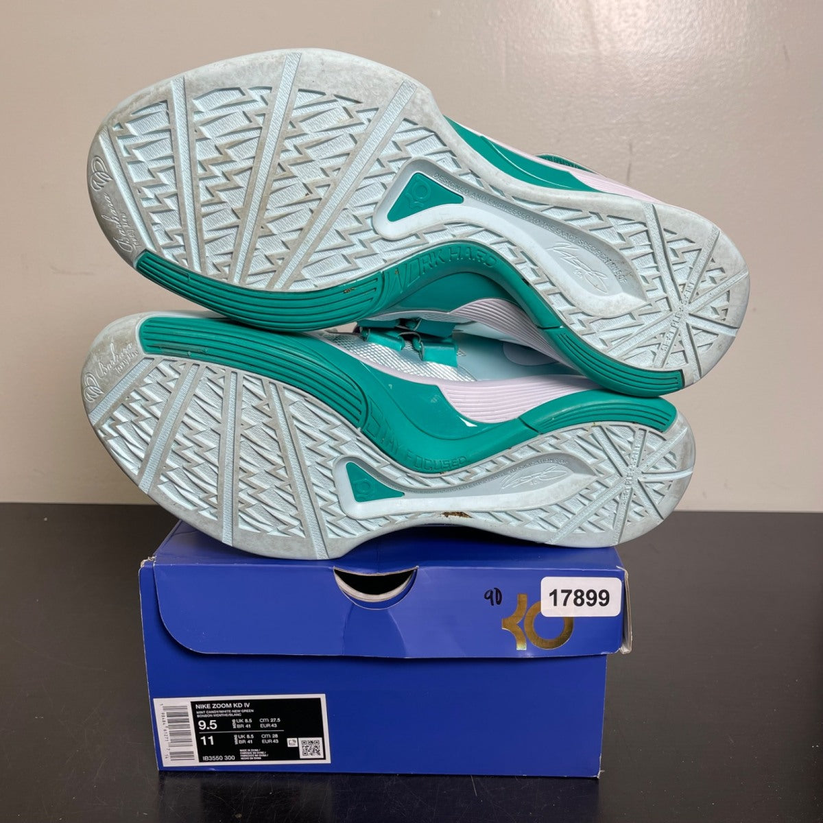 Nike KD 4 Easter (2025) 9.5 (Moderately Worn Pre-Owned)NikeMint Candy/White/New Green - Image 5