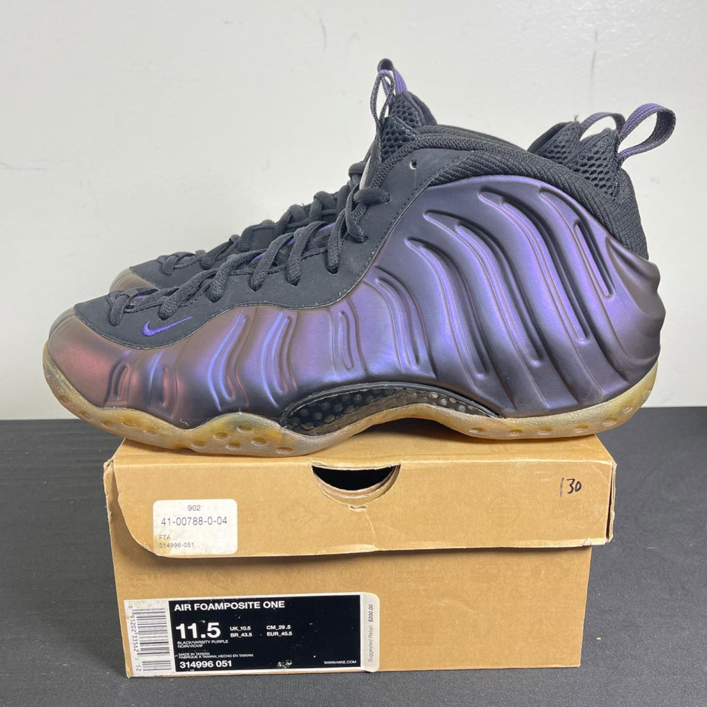 Nike Air Foamposite One Eggplant 11.5 (Moderately Worn Pre-Owned)NikeBlack/Varsity Purple - Image 3