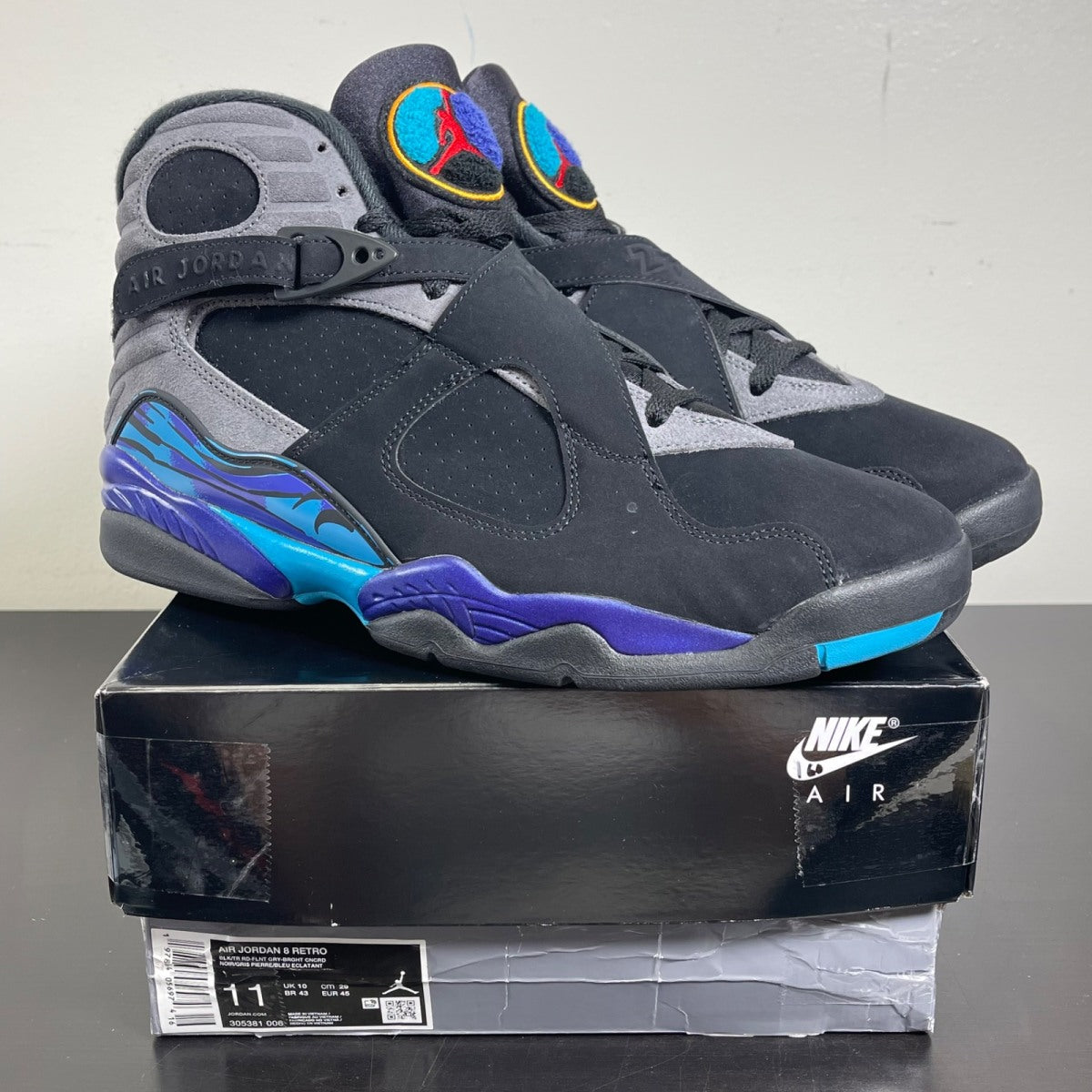 Jordan 8 Retro Aqua (2025) 11 (Moderately Worn Pre-Owned)JordanBlack/True Red-Iron Grey-Bright Concord-Aquatone - Image 1