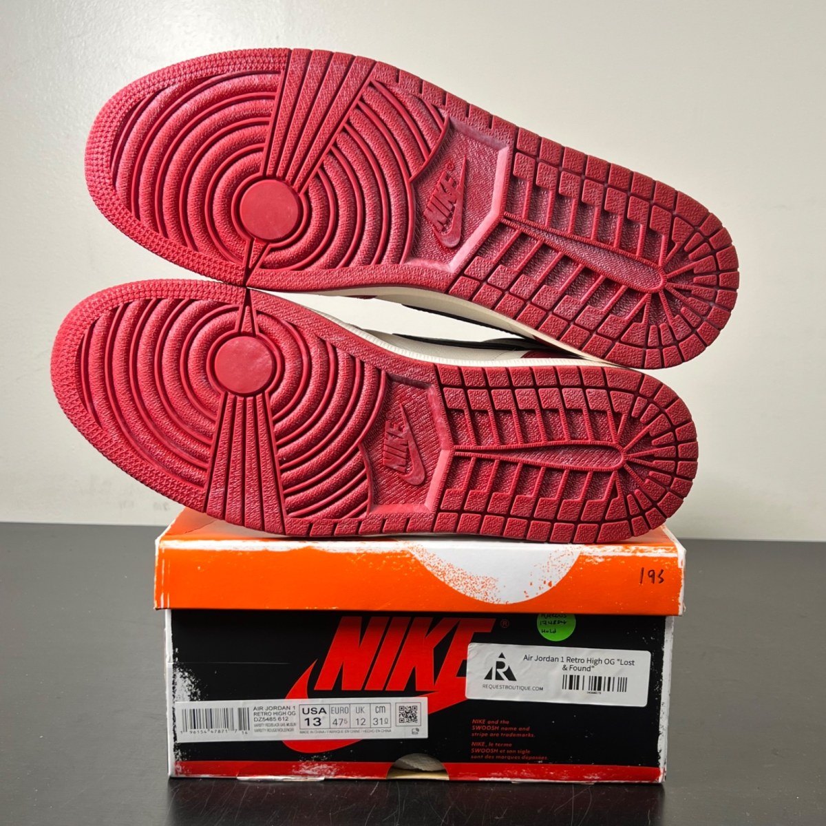 Jordan 1 Retro High OG Chicago Lost and Found 13 (Lightly Worn Pre-Owned)JordanVarsity Red/Black-Sail-Muslin - Image 6