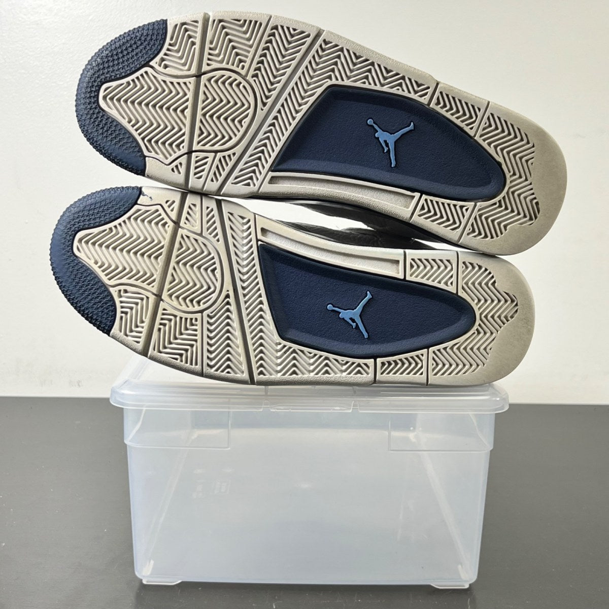 Jordan 4 Retro Columbia (2015) 10.5 (Lightly Worn Pre-Owned)JordanWhite/Legend Blue-Midnight Navy - Image 5