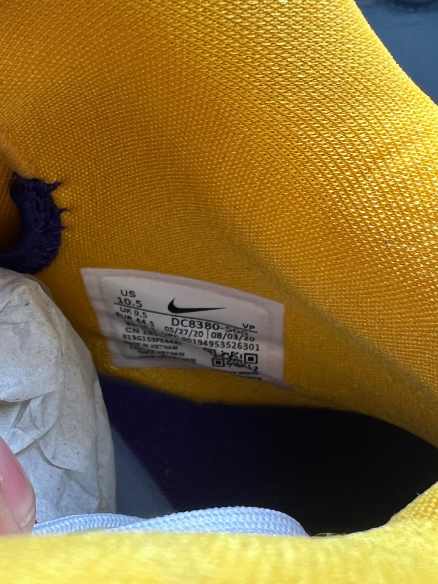 Nike LeBron 8 Lakers 10.5 (Lightly Worn Pre-Owned)NikeCourt Purple/Court Purple-University Gold-University Gold - Image 7