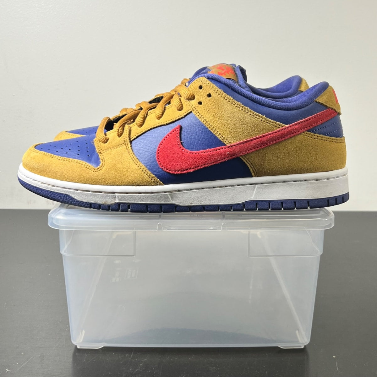 Nike SB Dunk Low Reverse Papa Bear 11 (Moderately Worn Pre-Owned)NikeWheat/Light Fusion Red-Dark Purple - Image 3