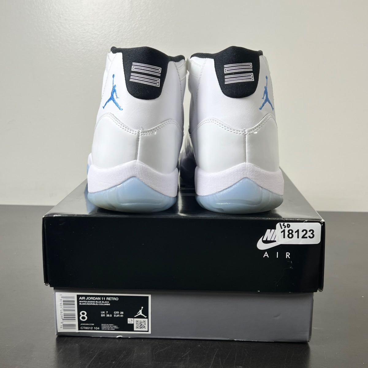 Jordan 11 Retro Legend Blue (2024) 8 (Lightly Worn Pre-Owned)JordanWhite/Legend Blue/Black - Image 5