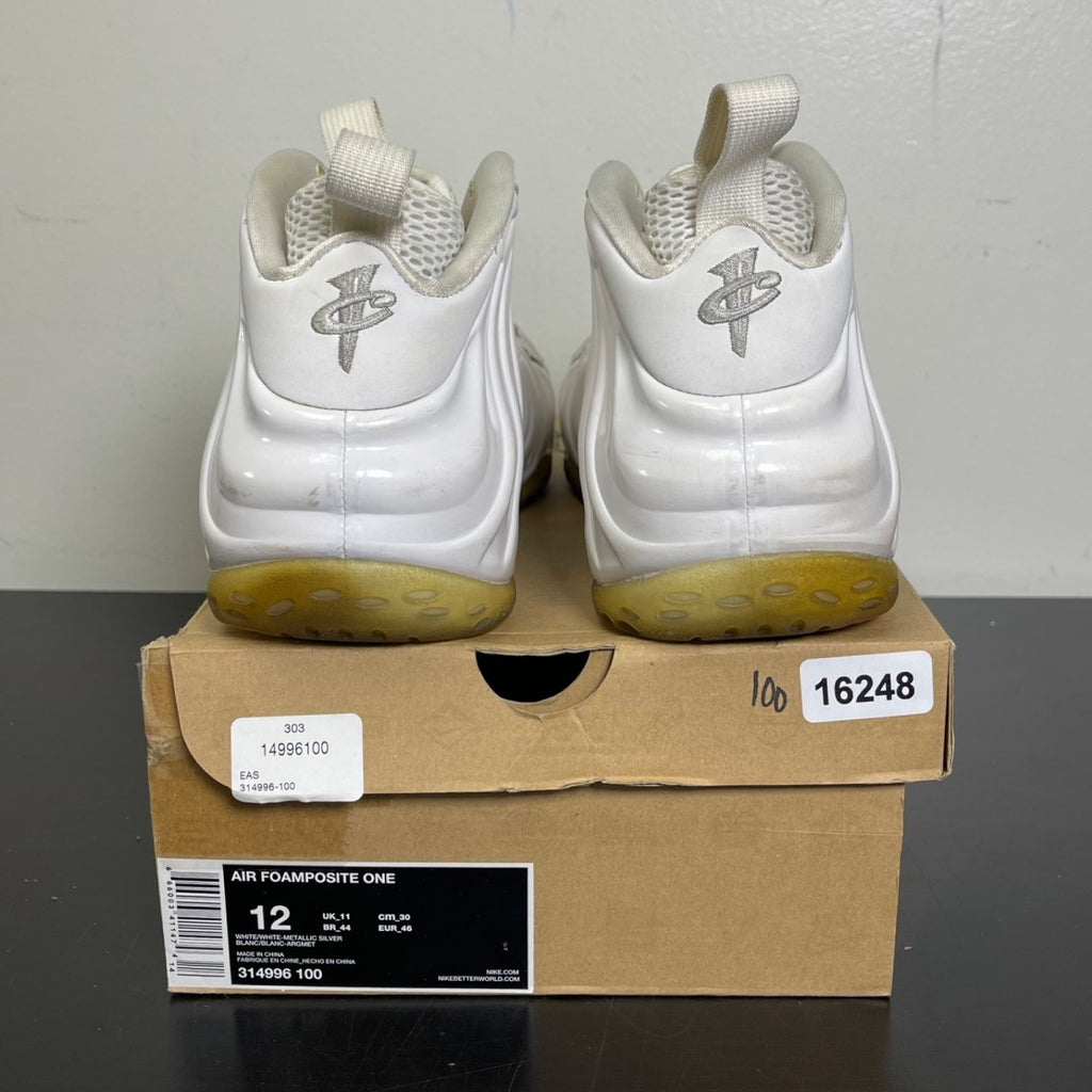Nike Air Foamposite One White Out 12 (Moderately Worn Pre-Owned)NikeWhite/White-Metallic Silver - Image 4