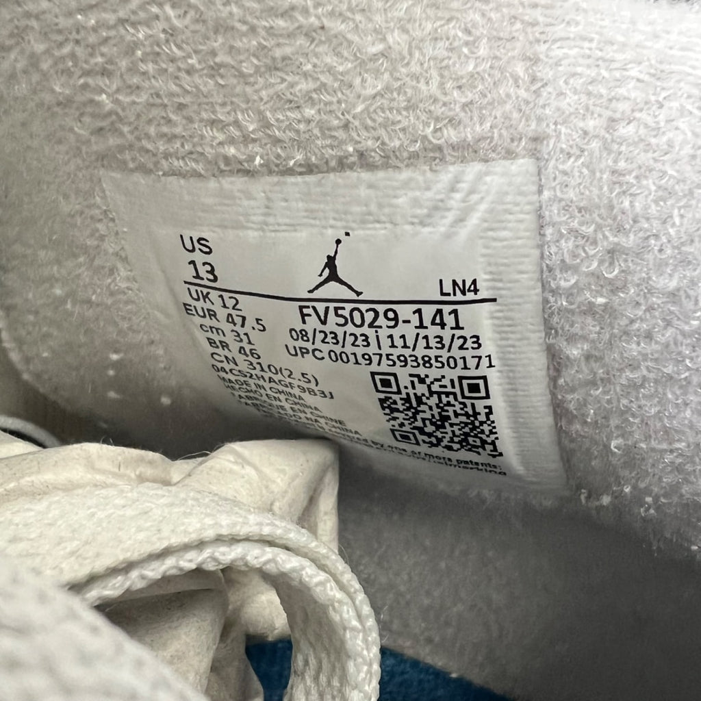 Jordan 4 Retro Military Blue (2024) 13 (Lightly Worn Pre-Owned)JordanOff-White/Military Blue/Neutral Grey - Image 7