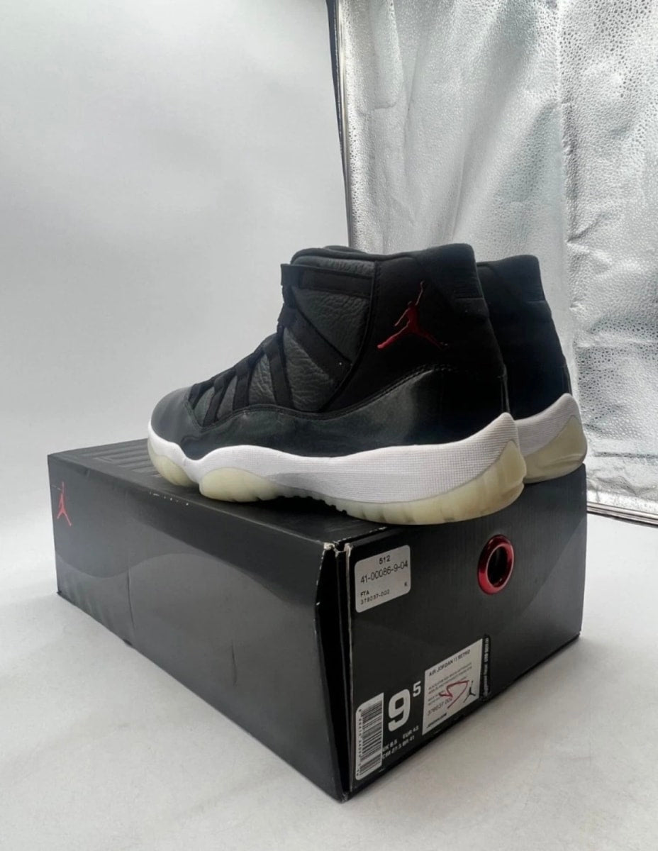 Jordan 11 Retro 72-10 9.5 (Moderately Worn Pre-Owned)JordanBlack/Gym Red-White-Anthracite - Image 6