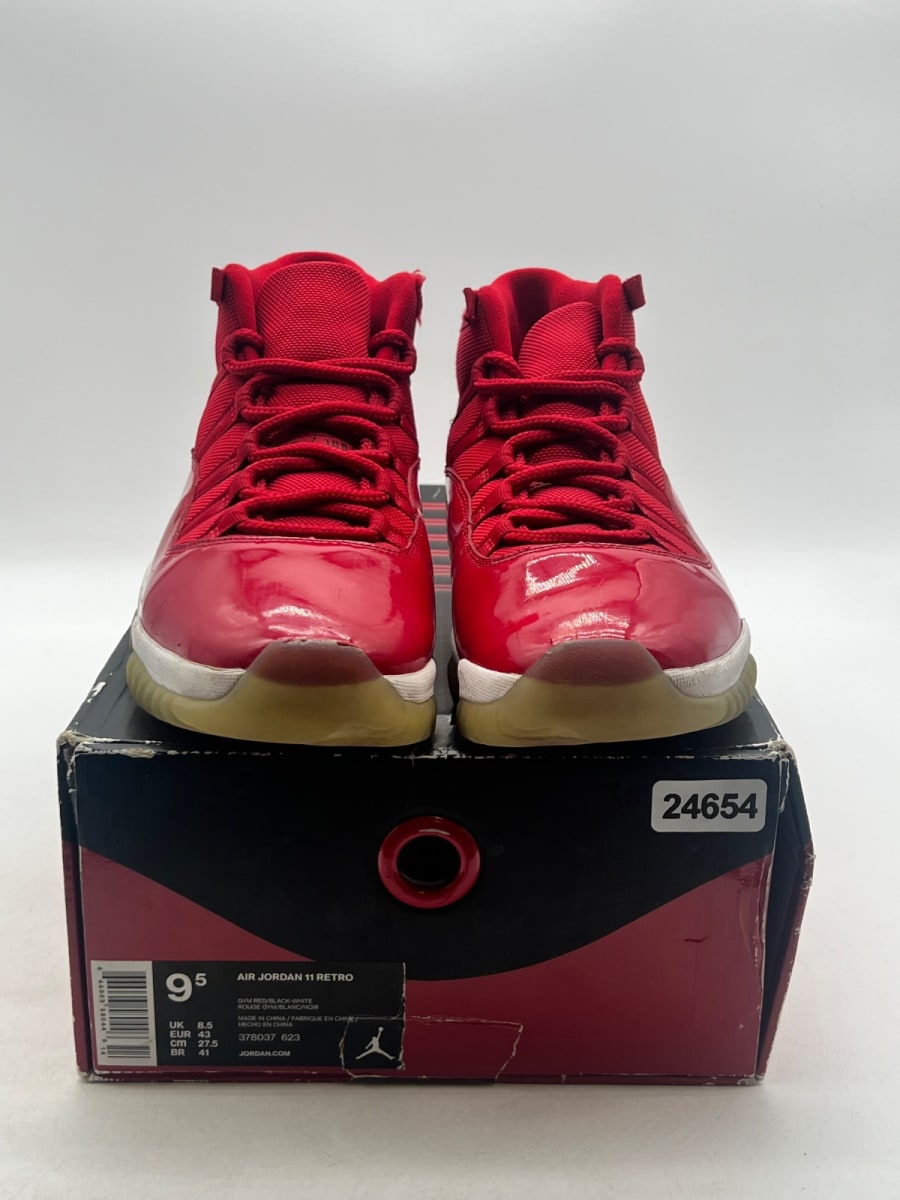 Jordan 11 Retro Win Like 96 9.5 (Heavily Worn Pre-Owned)JordanGym Red/Black-White - Image 2