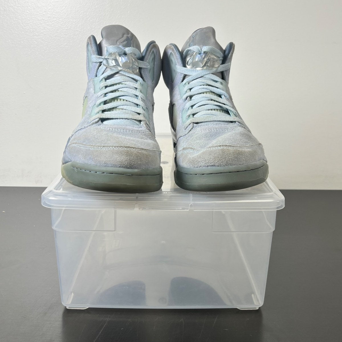 Jordan 5 Retro Bluebird (Women's) 11.5W (Heavily Worn Pre-Owned)JordanPhoto Blue/Football Grey-Metallic Silver-White - Image 2