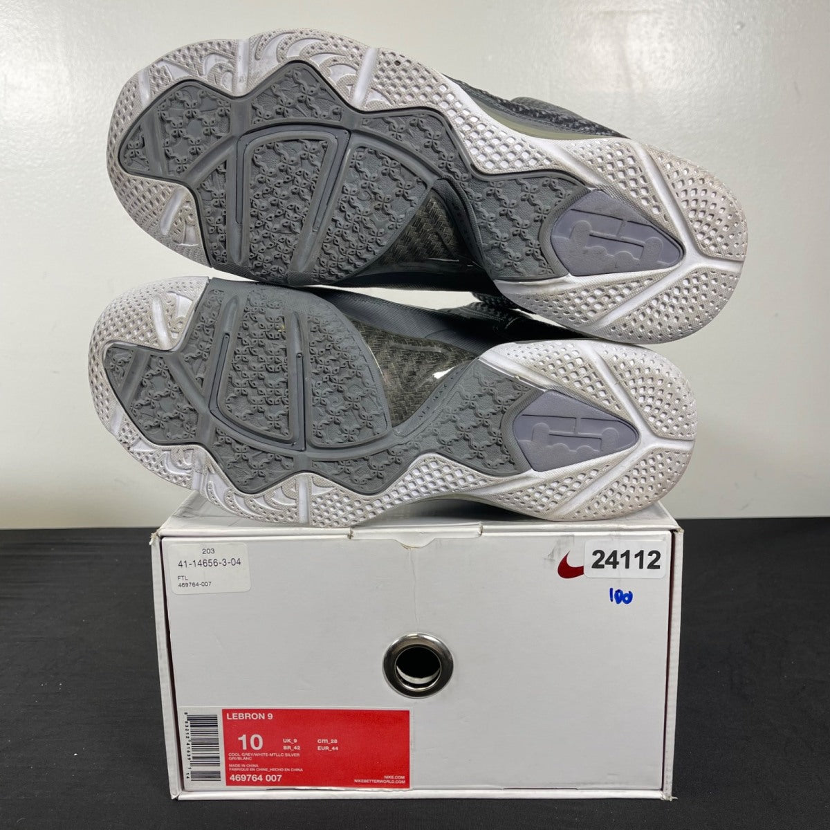 Nike LeBron 9 Cool Grey 10 (Moderately Worn Pre-Owned)Nikecool grey white metallic silver - Image 5