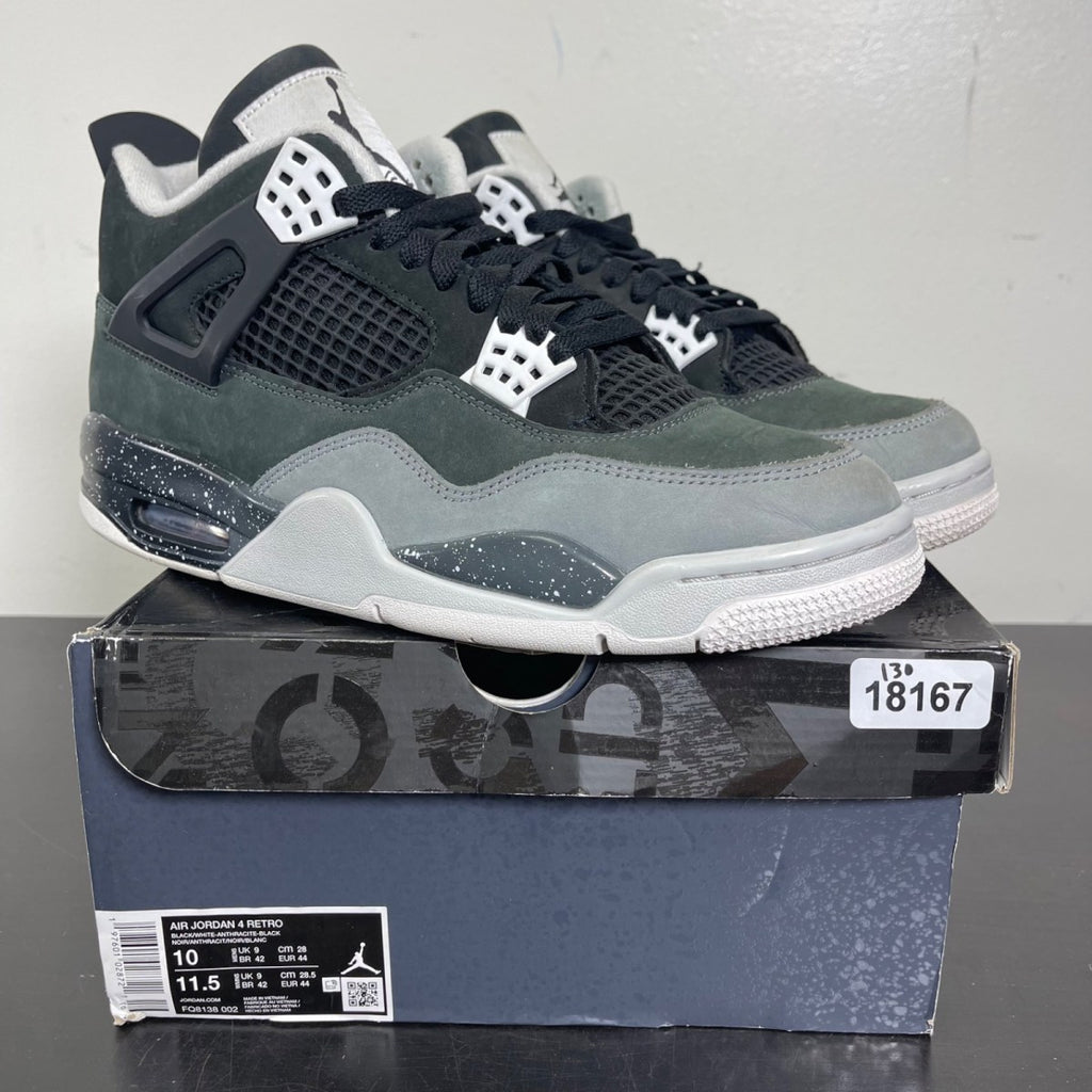 Jordan 4 Retro Fear (2024) 10 (Moderately Worn Pre-Owned)JordanBlack/White/Anthracite/Black/Pure Platinum - Image 1