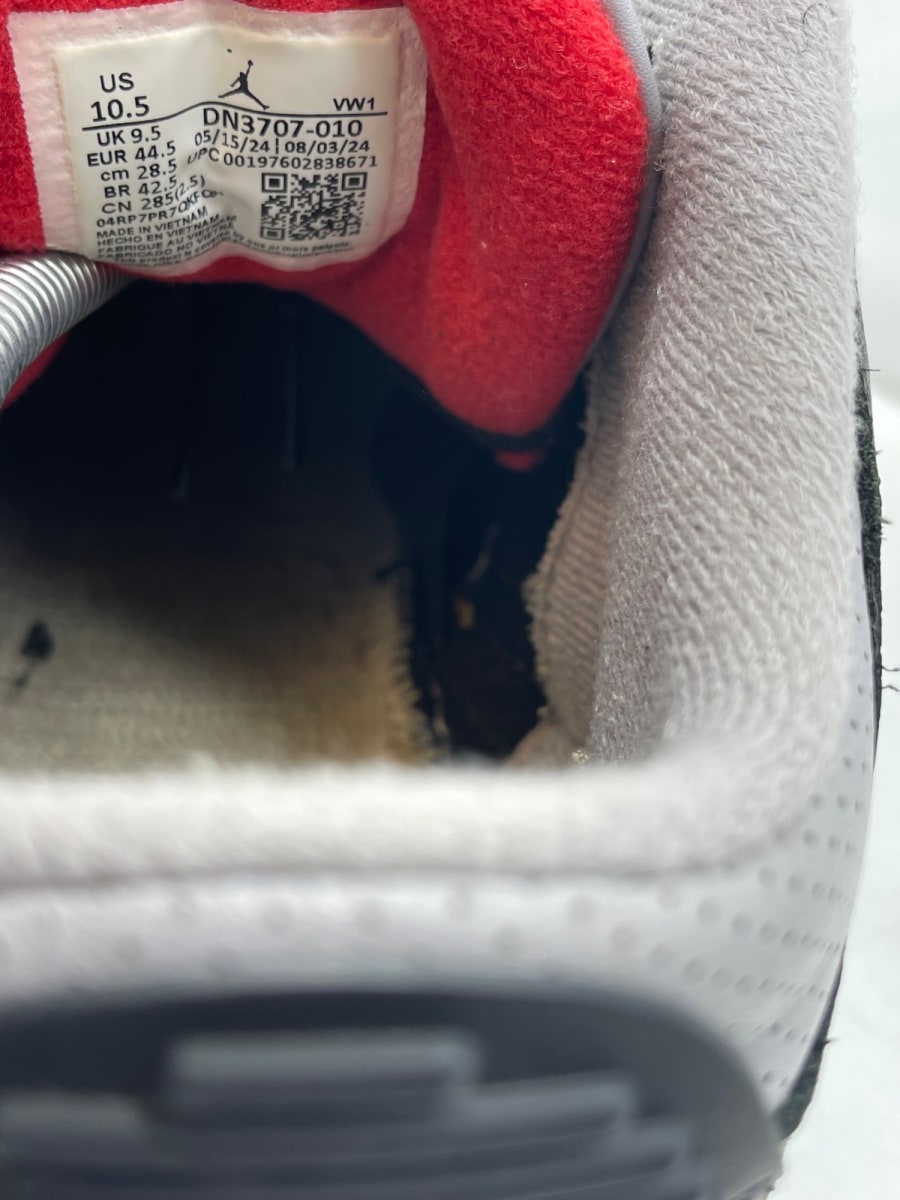 Jordan 3 Retro OG Black Cement (2024) (Size 10.5) - Image 8