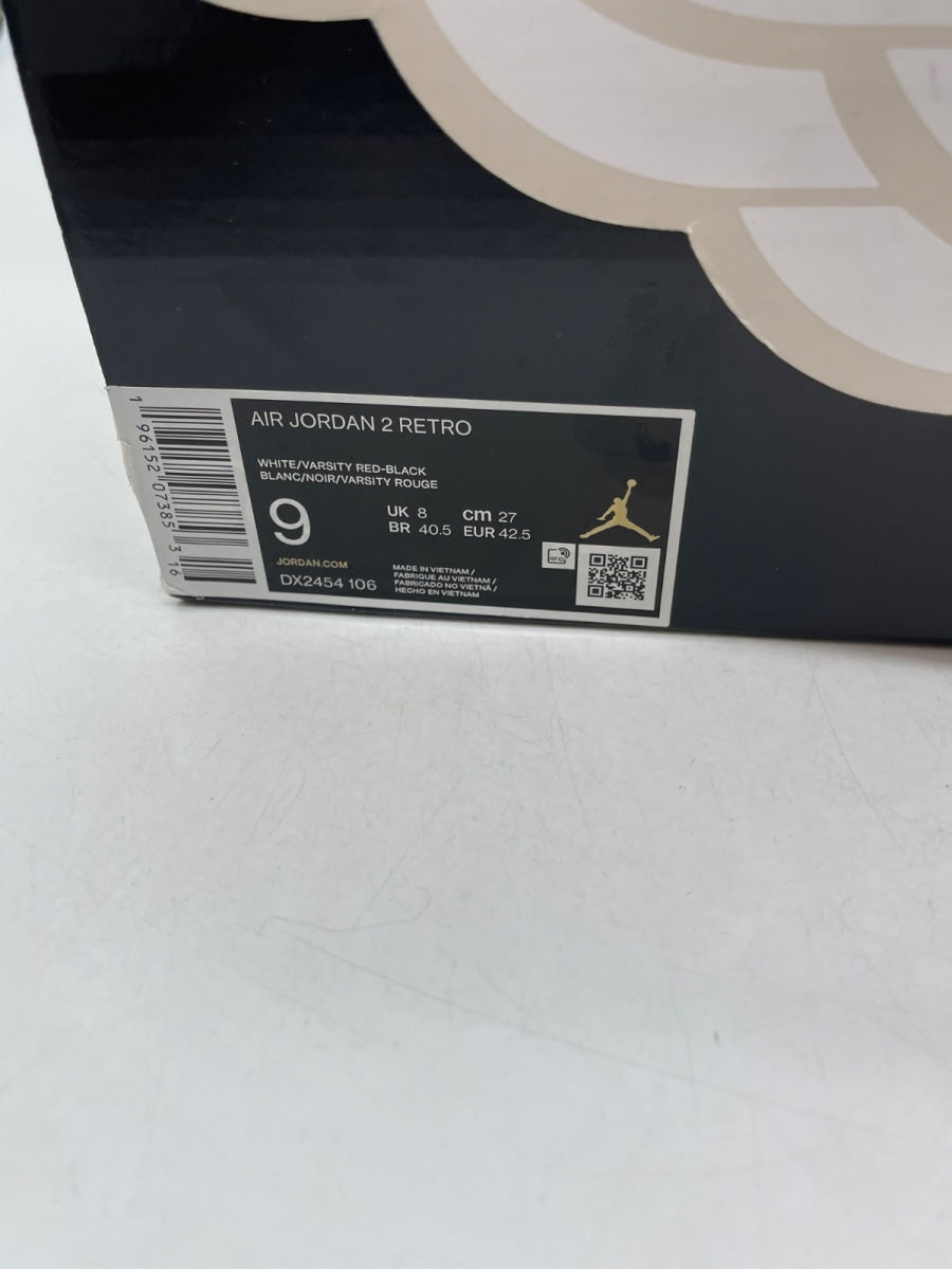 Jordan 2 Retro OG Chicago (2022) 9 (Moderately Worn Pre-Owned)JordanWhite/Varsity Red/Black - Image 9