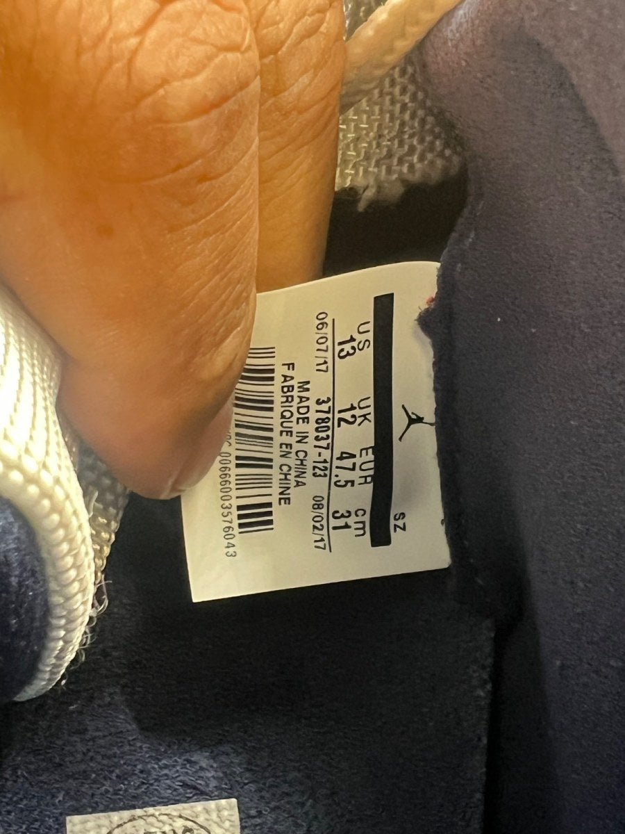 Jordan 11 Retro UNC Win Like 82 13 (Moderately Worn Pre-Owned)JordanWhite/University Blue-Midnight Navy - Image 6