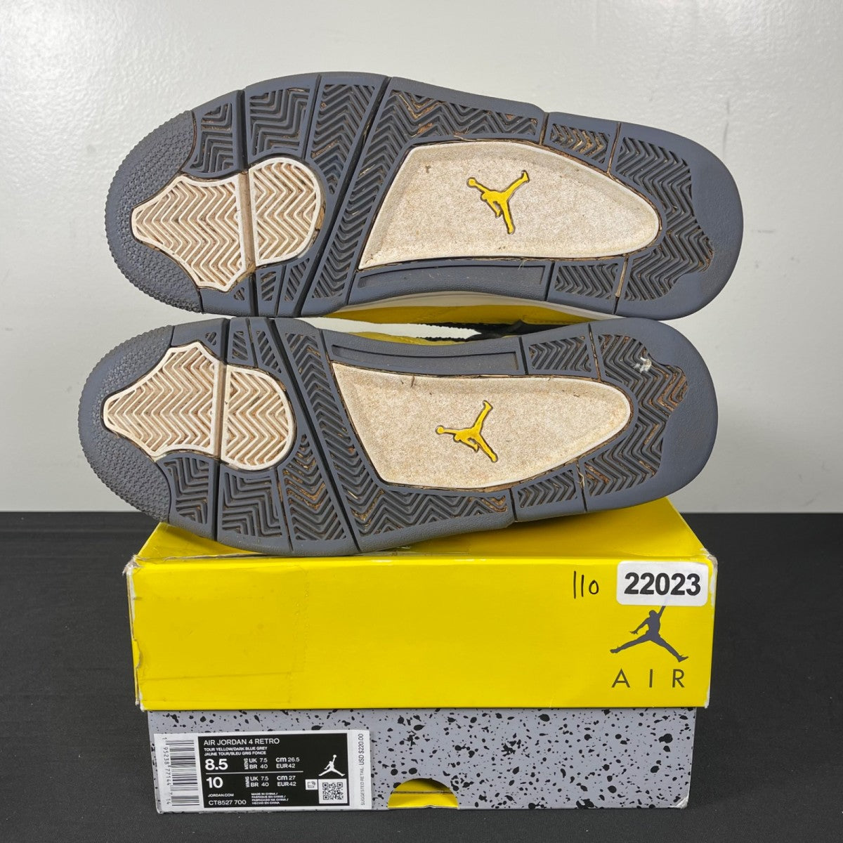 Jordan 4 Retro Lightning (2021) 8.5 (Moderately Worn Pre-Owned)JordanTour Yellow/White-Dark Blue Grey - Image 5