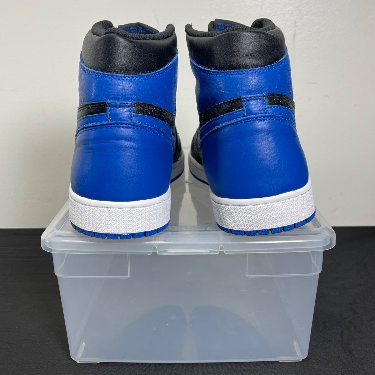 Jordan 1 Retro Royal (2017) 14 (Moderately Worn Pre-Owned)JordanBlack/Varsity Royal-White - Image 4
