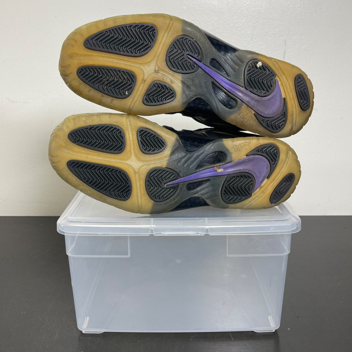 Air Nike Foamposite One Eggplant (2017) (GS) 6.5Y (Moderately Worn Pre-Owned)NikeBlack/Varsity Purple-Varsity Purple - Image 5
