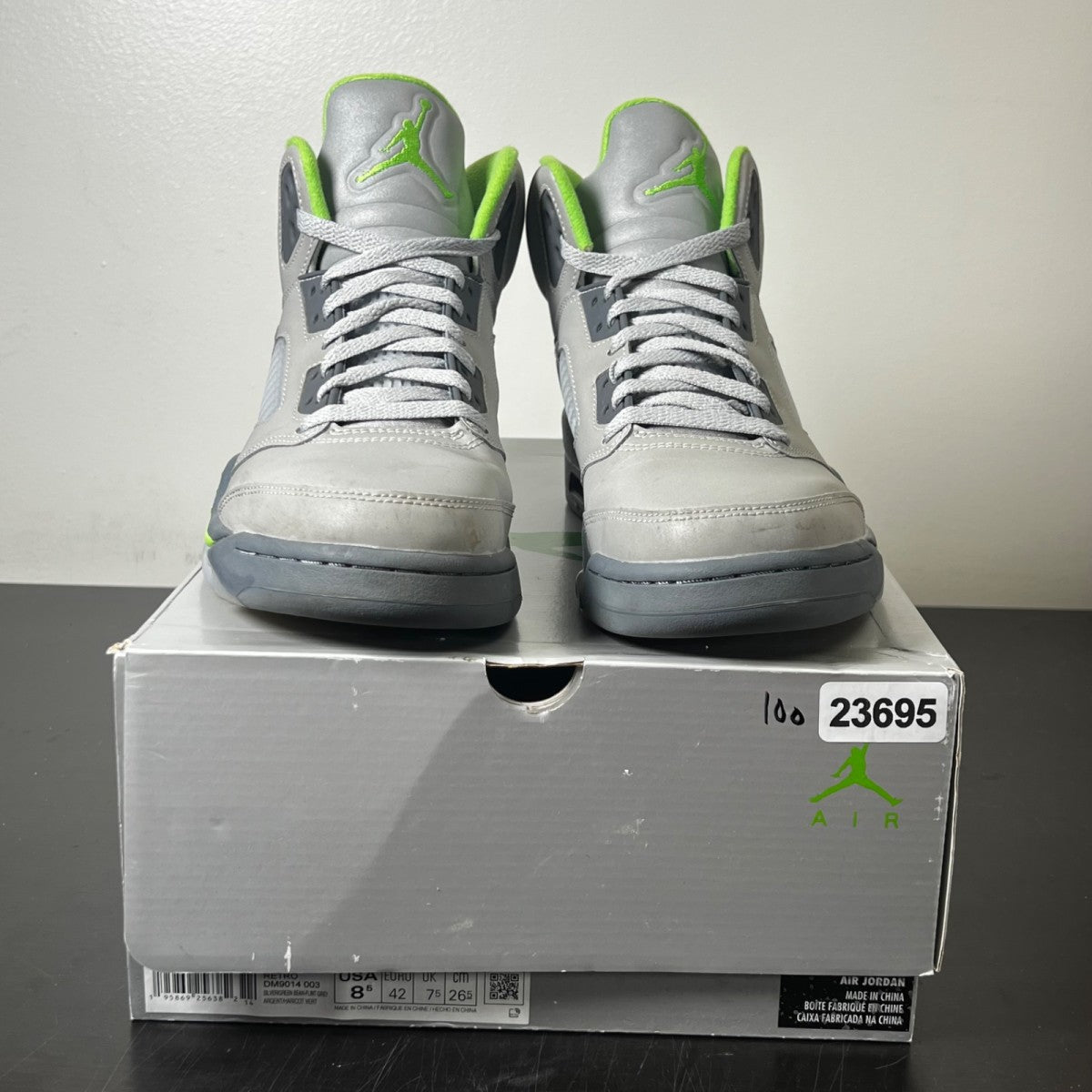 Jordan 5 Retro Green Bean (2022) 8.5 (Moderately Worn Pre-Owned)JordanSilver/Green Bean-Flint Grey - Image 2