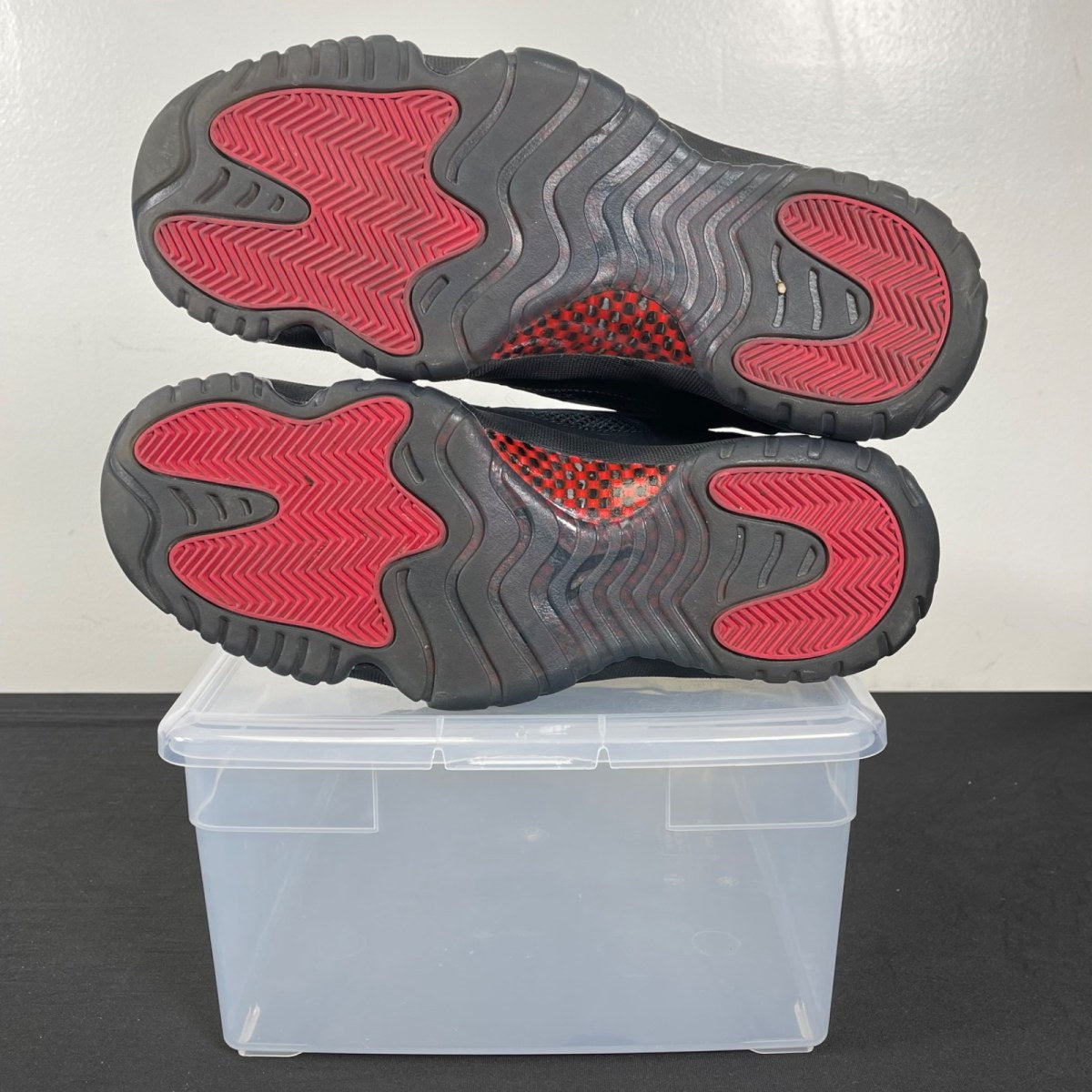 Jordan 11 Retro Low IE Referee (2015) (Size 10) - Image 5