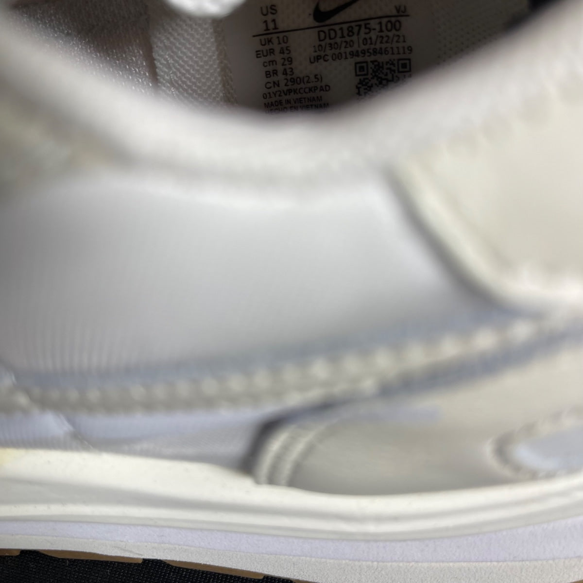 Nike Vaporwaffle sacai Sail Gum 11 (Moderately Worn Pre-Owned)NikeSail/White-White