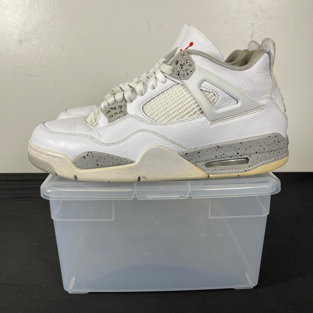 Jordan 4 Retro White Oreo (2021) 9.5 (Moderately Worn Pre-Owned)JordanWhite/Tech Grey-Black-Fire Red - Image 3
