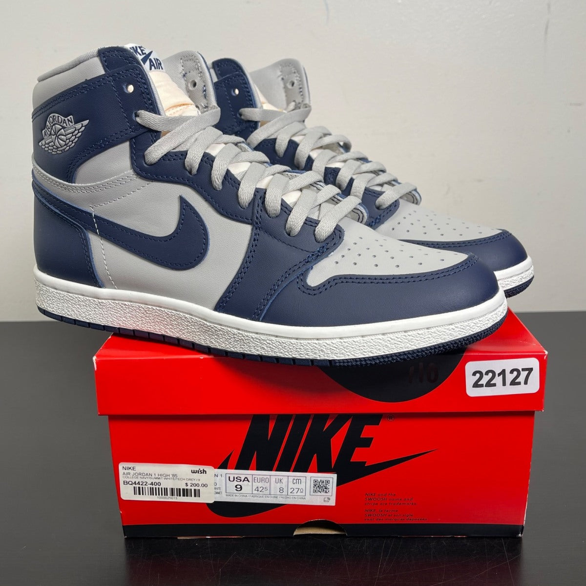 Jordan 1 Retro High '85 Georgetown 9 (Moderately Worn Pre-Owned)JordanCollege Navy/Summit White-Tech Grey - Image 1
