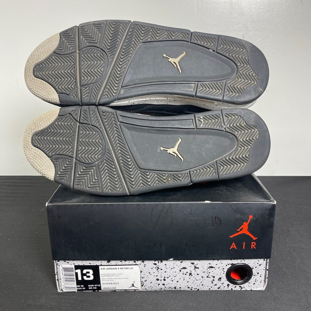 Jordan 4 Retro Oreo (2015) 13 (Moderately Worn Pre-Owned)JordanBlack/Tech Grey-White - Image 5