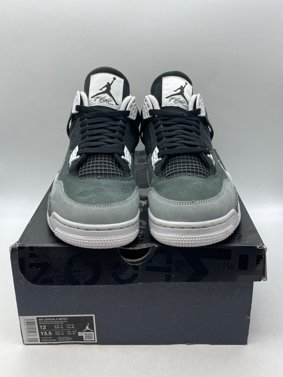 Jordan 4 Retro Fear (2024) 12 (Moderately Worn Pre-Owned)JordanBlack/White/Anthracite/Black/Pure Platinum - Image 2