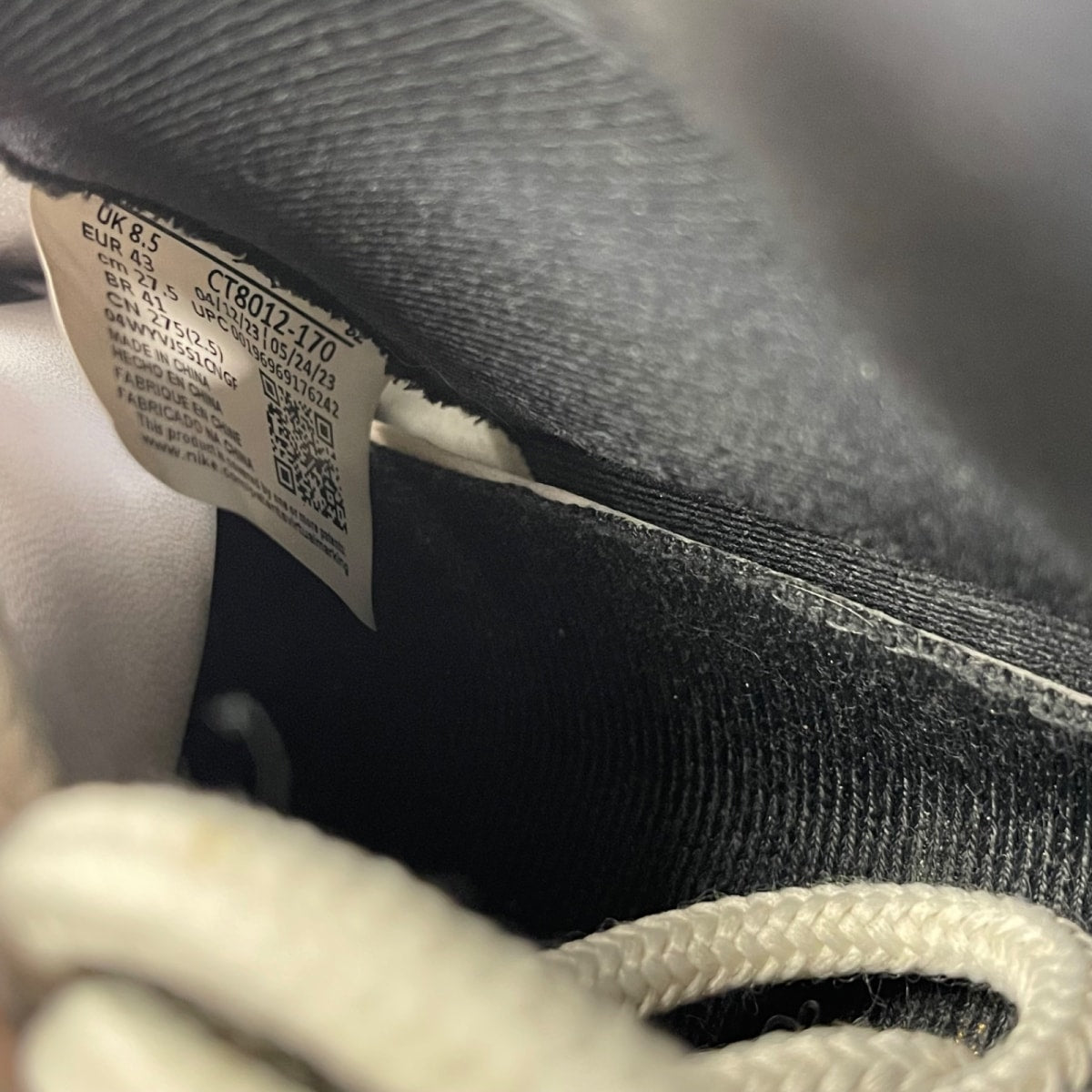 Jordan 11 Retro DMP Gratitude (2023) 9.5 (Moderately Worn Pre-Owned)JordanBlack/White/Metallic Gold - Image 6