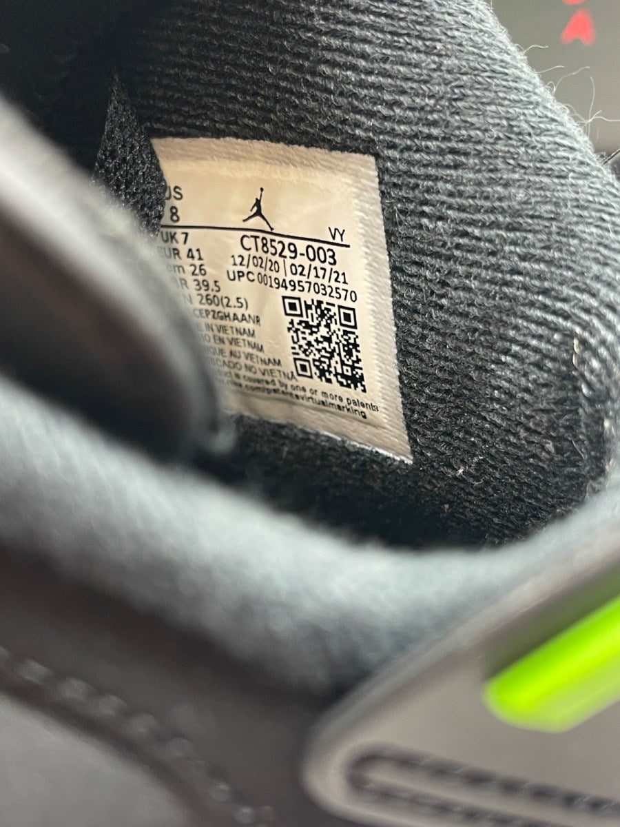 Jordan 6 Retro Electric Green 8 (Moderately Worn Pre-Owned) - Image 8