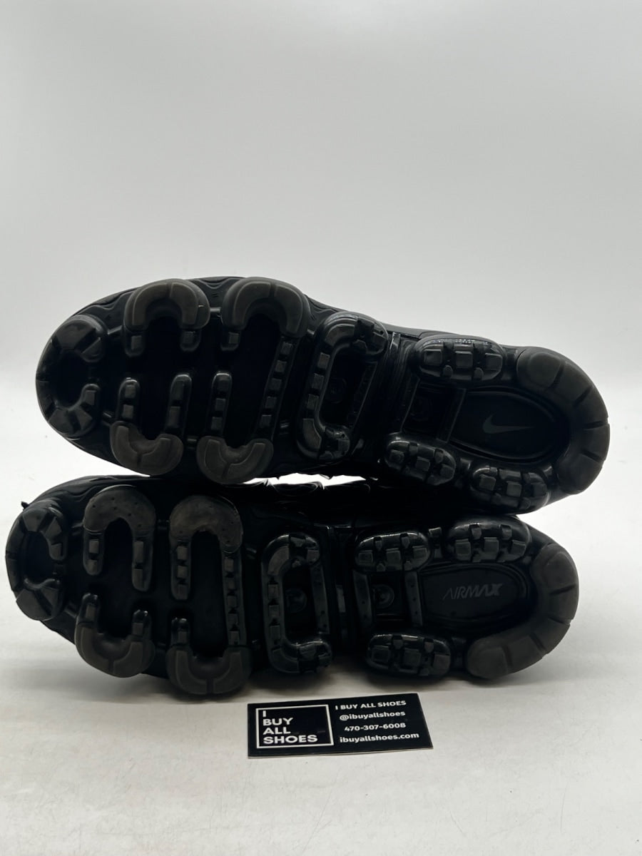 Nike Air VaporMax Plus Triple Black 11 (Lightly Worn Pre-Owned) - Image 7