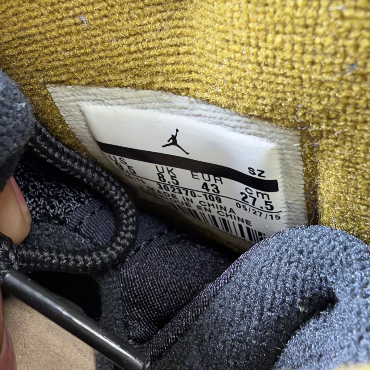 Jordan 9 Retro Statue (Size 9.5) - Image 7