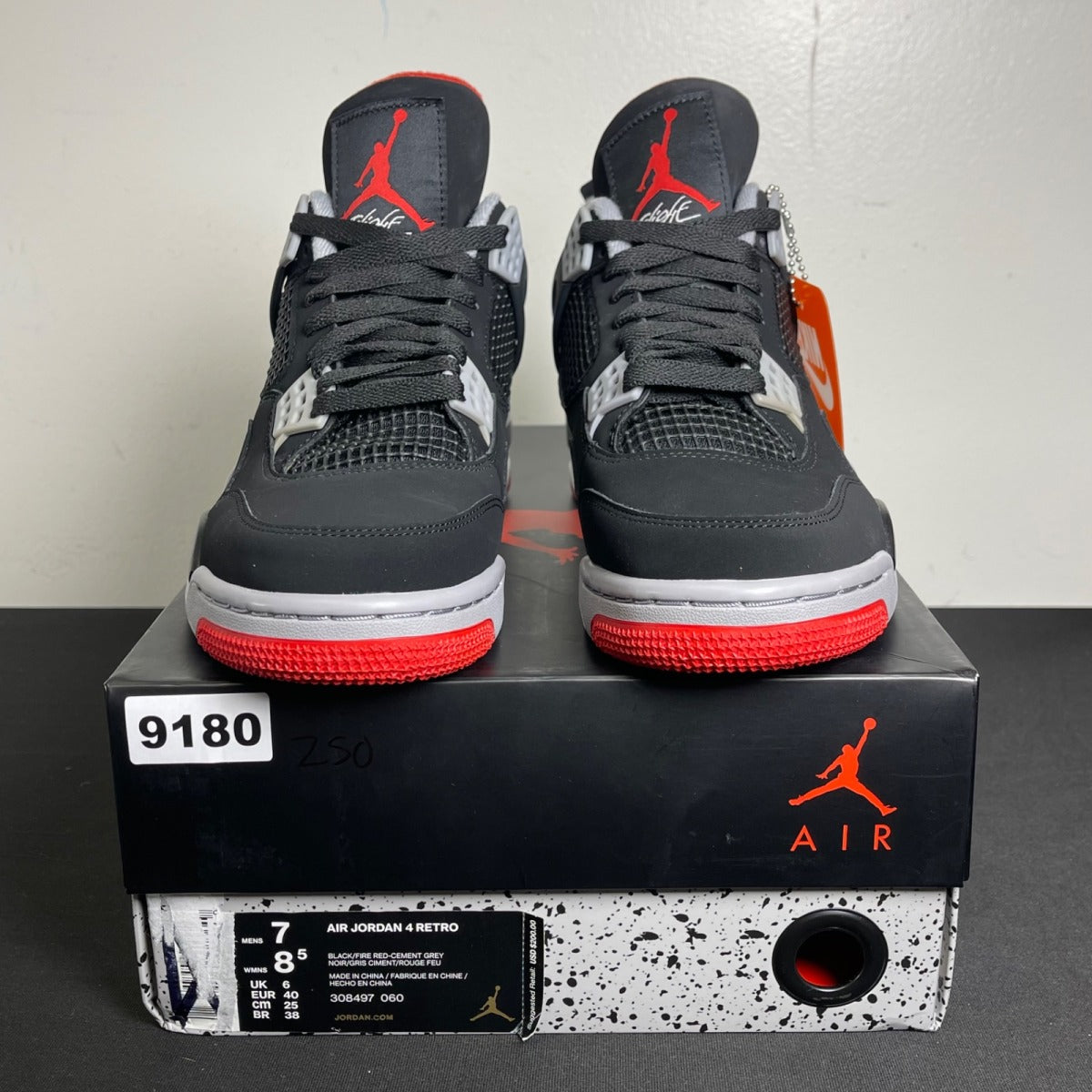 Jordan 4 Retro Bred (2019) (Size 7) - aux