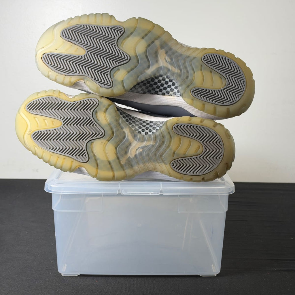 Jordan 11 Retro Cool Grey (2021) (Size 9.5) - aux