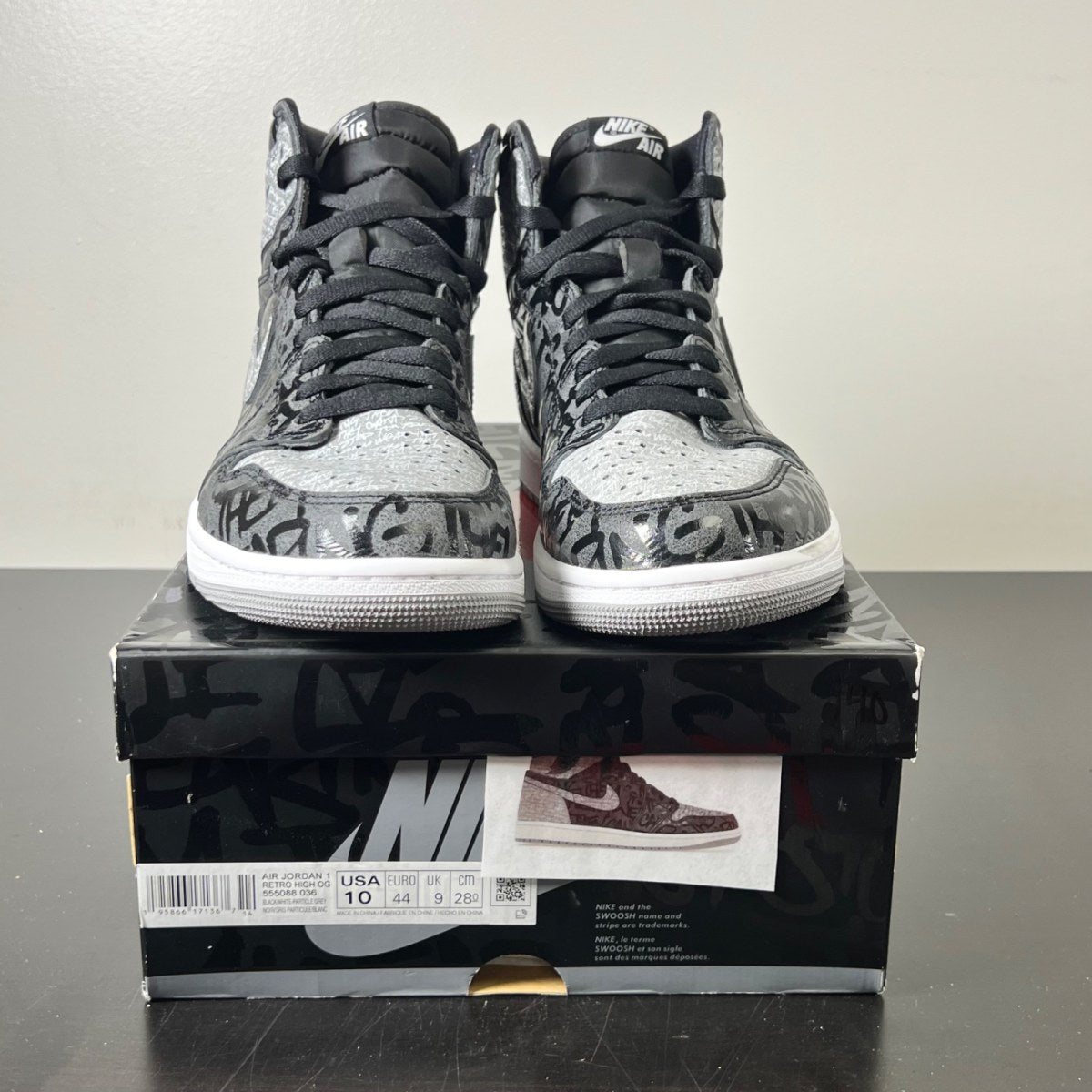 Jordan 1 Retro High OG Rebellionaire (Size 10) Moderately Worn - Image 2