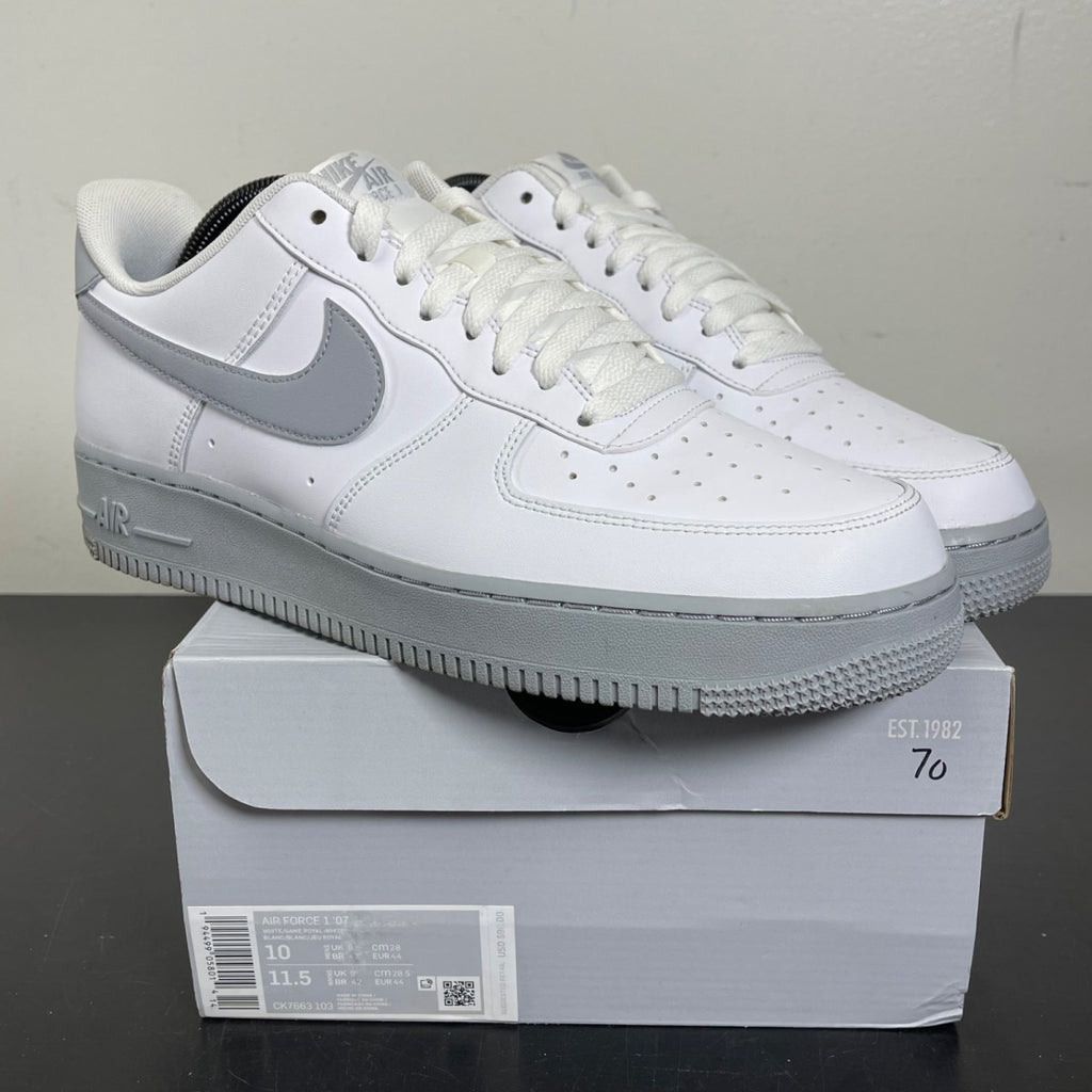 Nike Air Force 1 Low 07 White Royal 10 (Moderately Worn Pre-Owned)NikeWhite/Royal Blue - Image 1