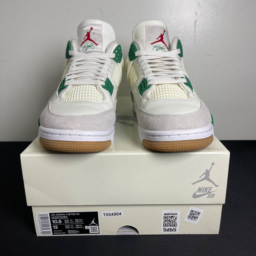 Jordan 4 Retro SB Pine Green (Size 10.5) - aux