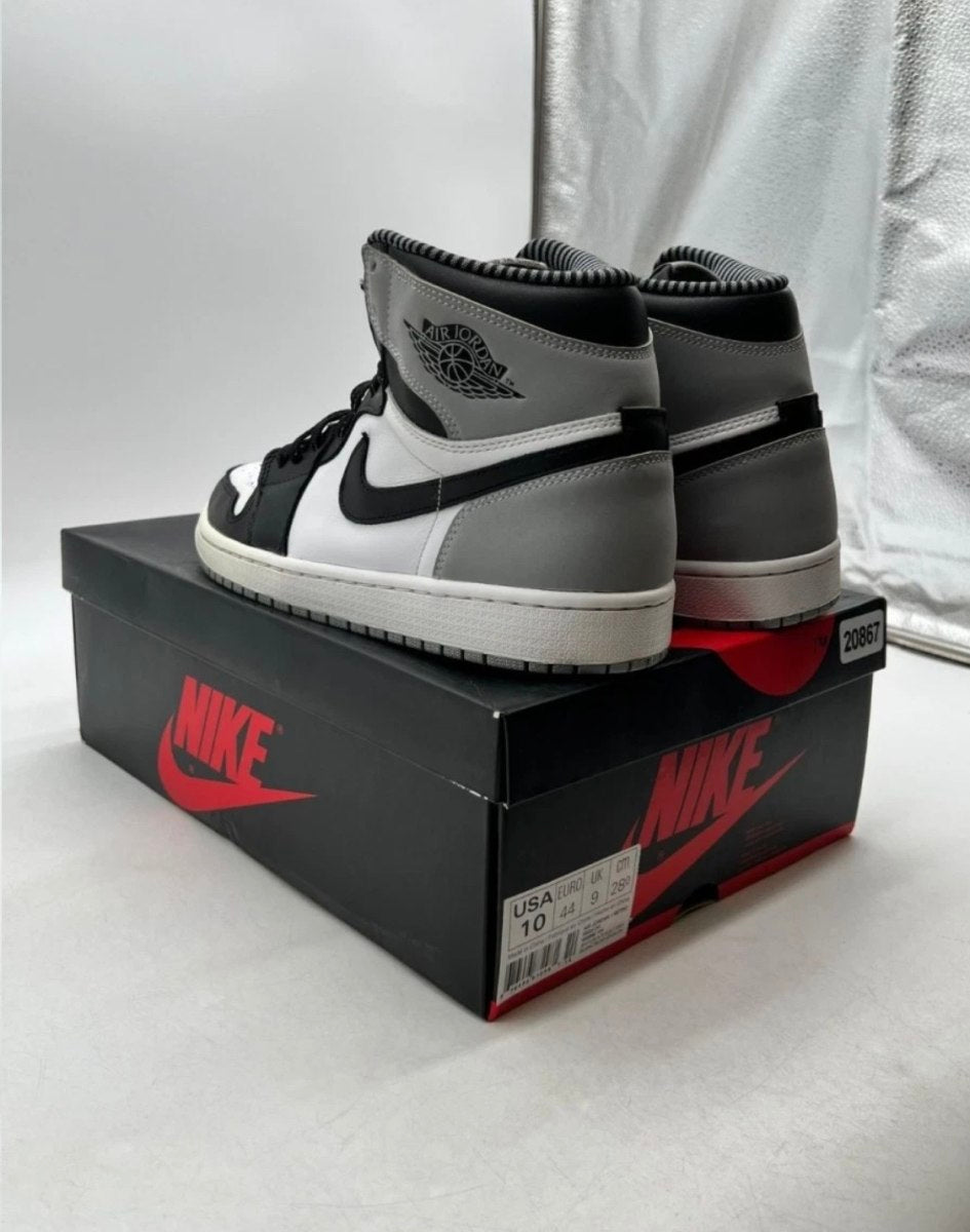 Jordan 1 Retro Barons 10 (Moderately Worn Pre-Owned)JordanWhite/Black-Neutral Grey - Image 4
