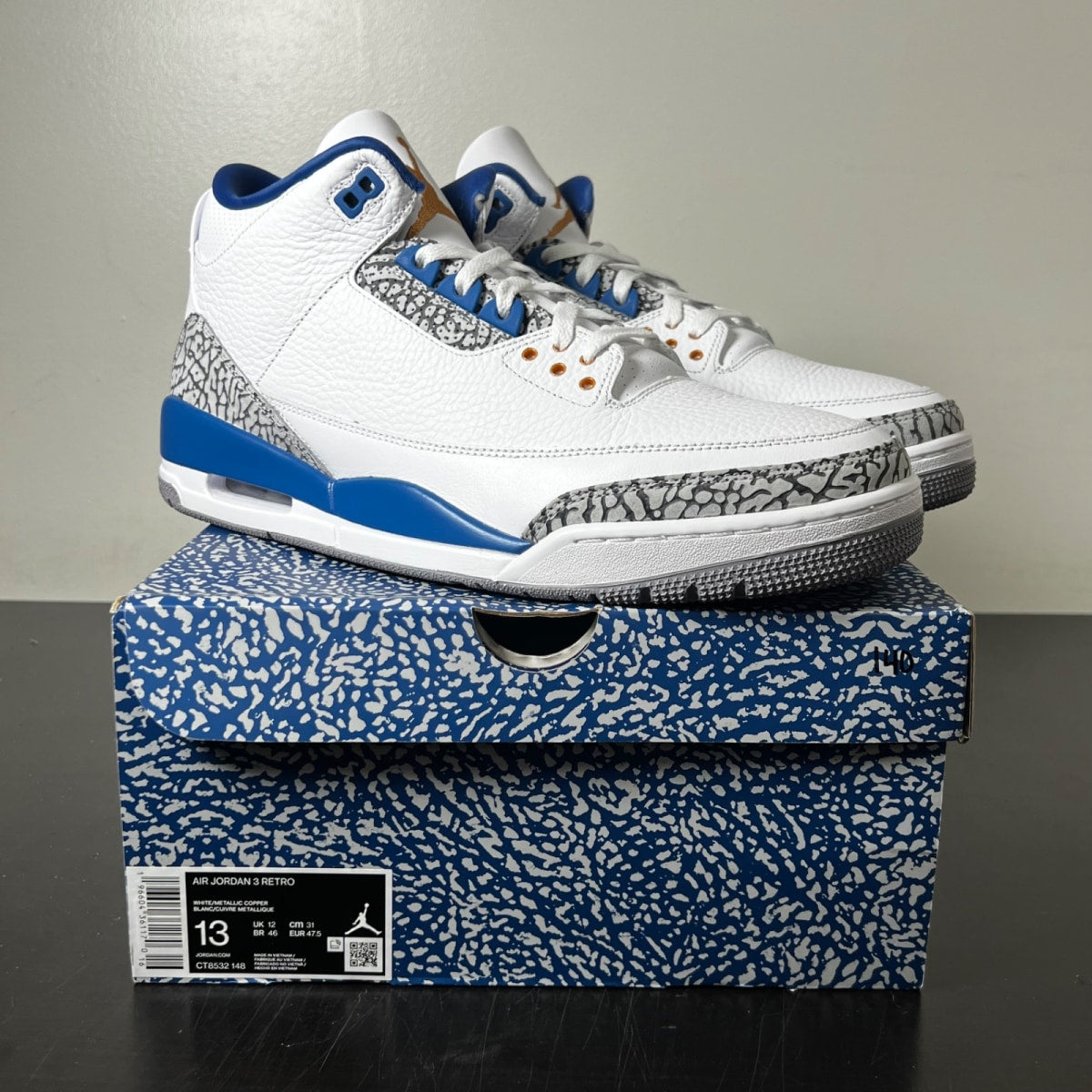 Jordan 3 Retro Wizards 13 (Lightly Worn Pre-Owned)JordanWhite/True Blue/Metallic Copper/Cement Grey - Image 1