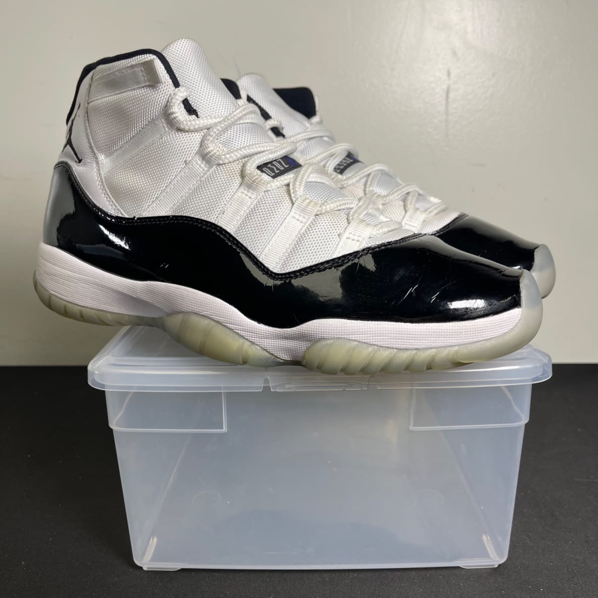 Jordan 11 Retro Concord (2018) (Size 12) - aux