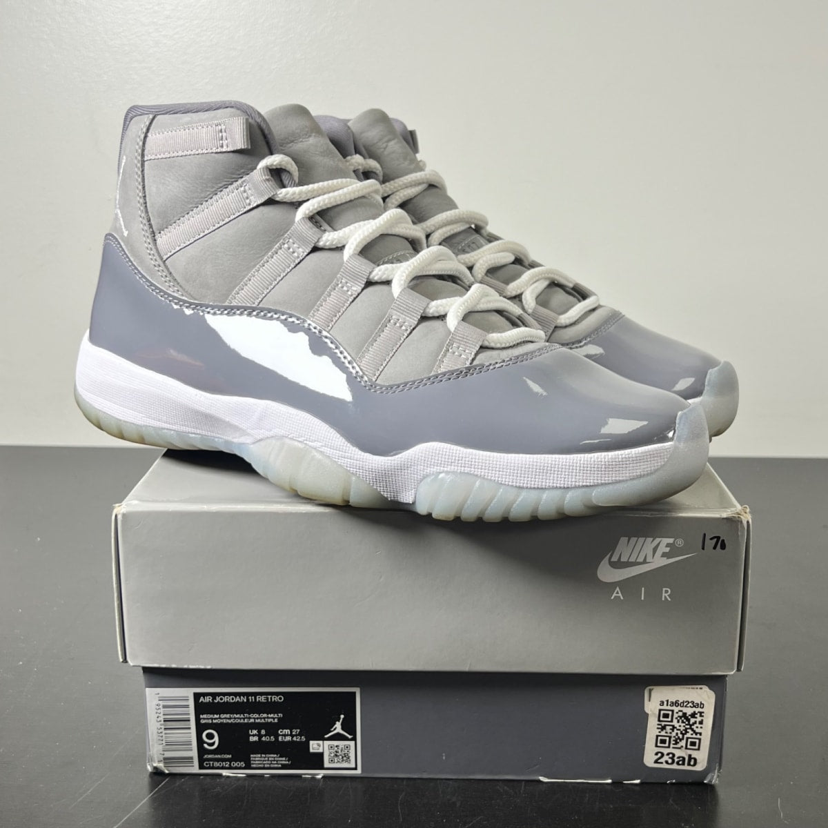 Jordan 11 Retro Cool Grey (2021) 9 (Lightly Worn Pre-Owned)JordanMedium Grey/Multi-Color/Multi-Color - Image 1